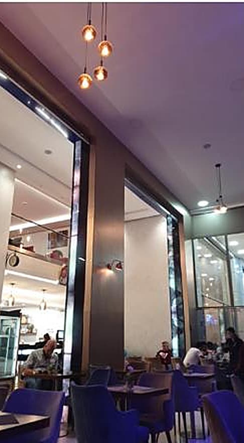 Détails et lumières du Café Vogue